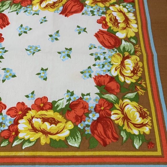 VTG Cloth Napkins Set of 6 Cloth Floral and Stripes 60โs-70โs Colors on Cream - Picture 12 of 13